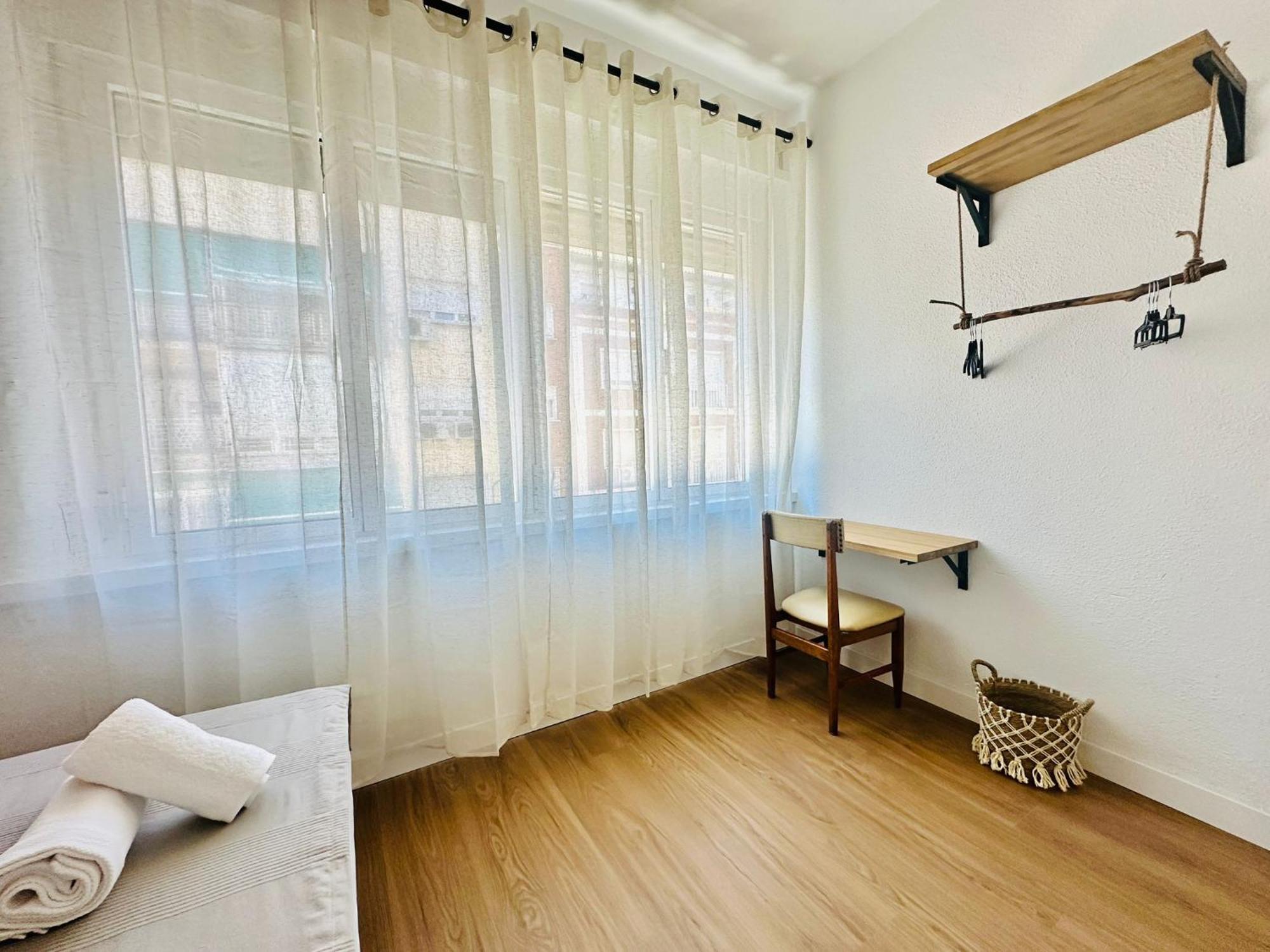 Autentic Boutique Moncloa Madrid Esterno foto