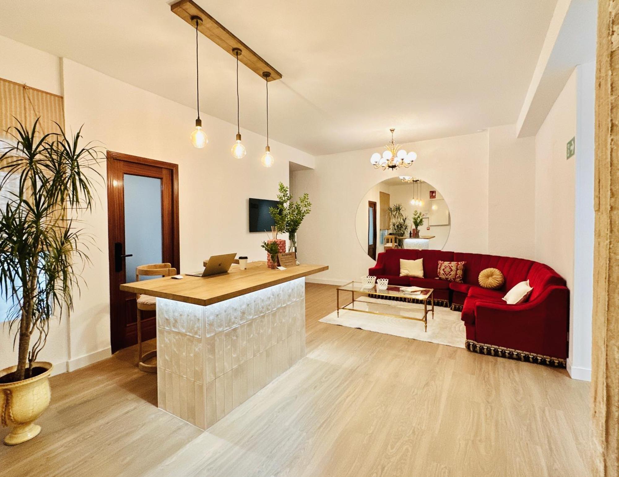 Autentic Boutique Moncloa Madrid Esterno foto