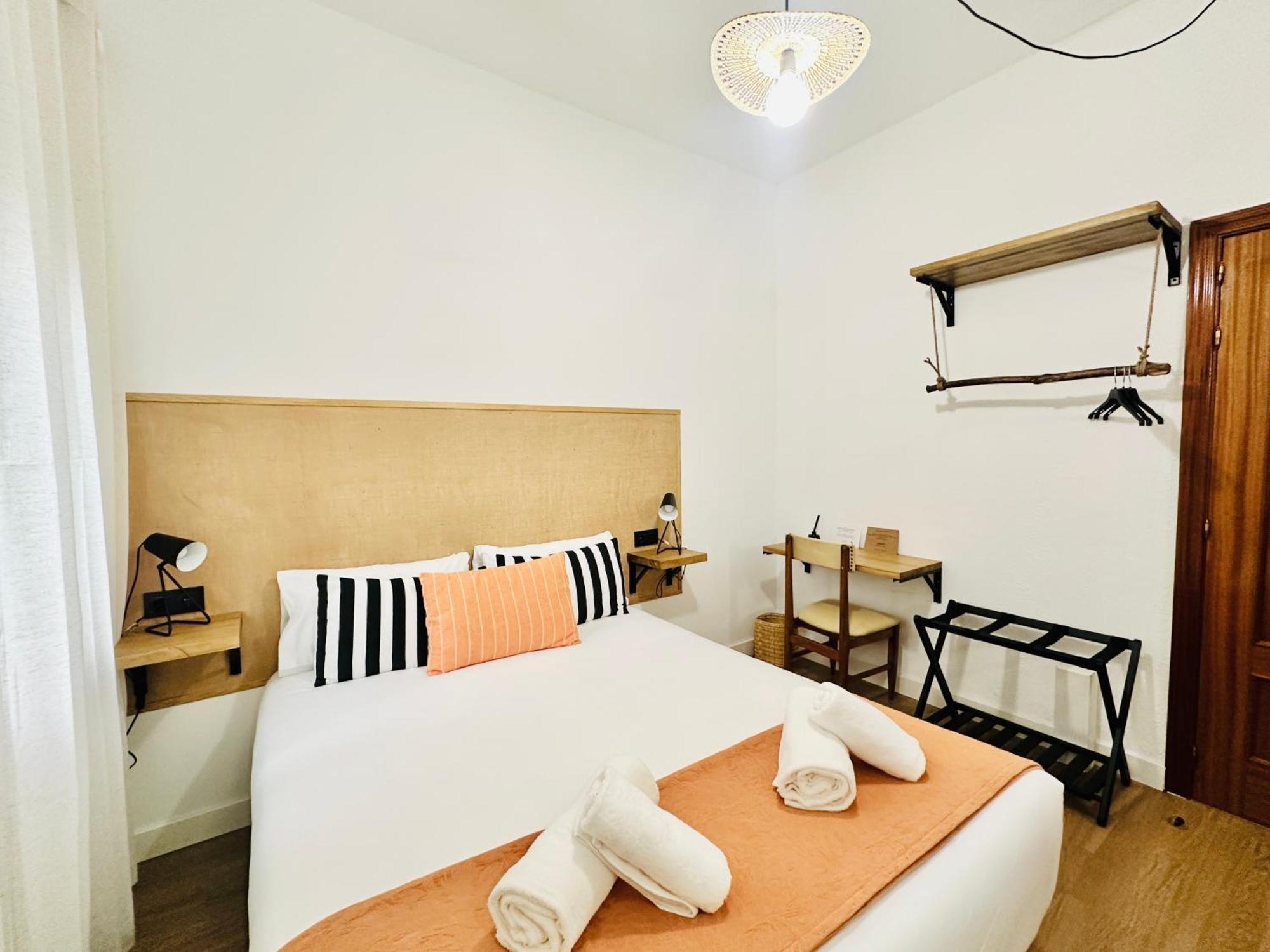 Autentic Boutique Moncloa Madrid Esterno foto
