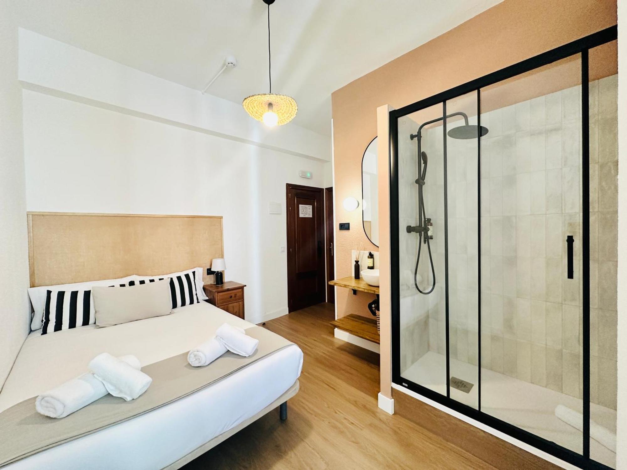 Autentic Boutique Moncloa Madrid Esterno foto