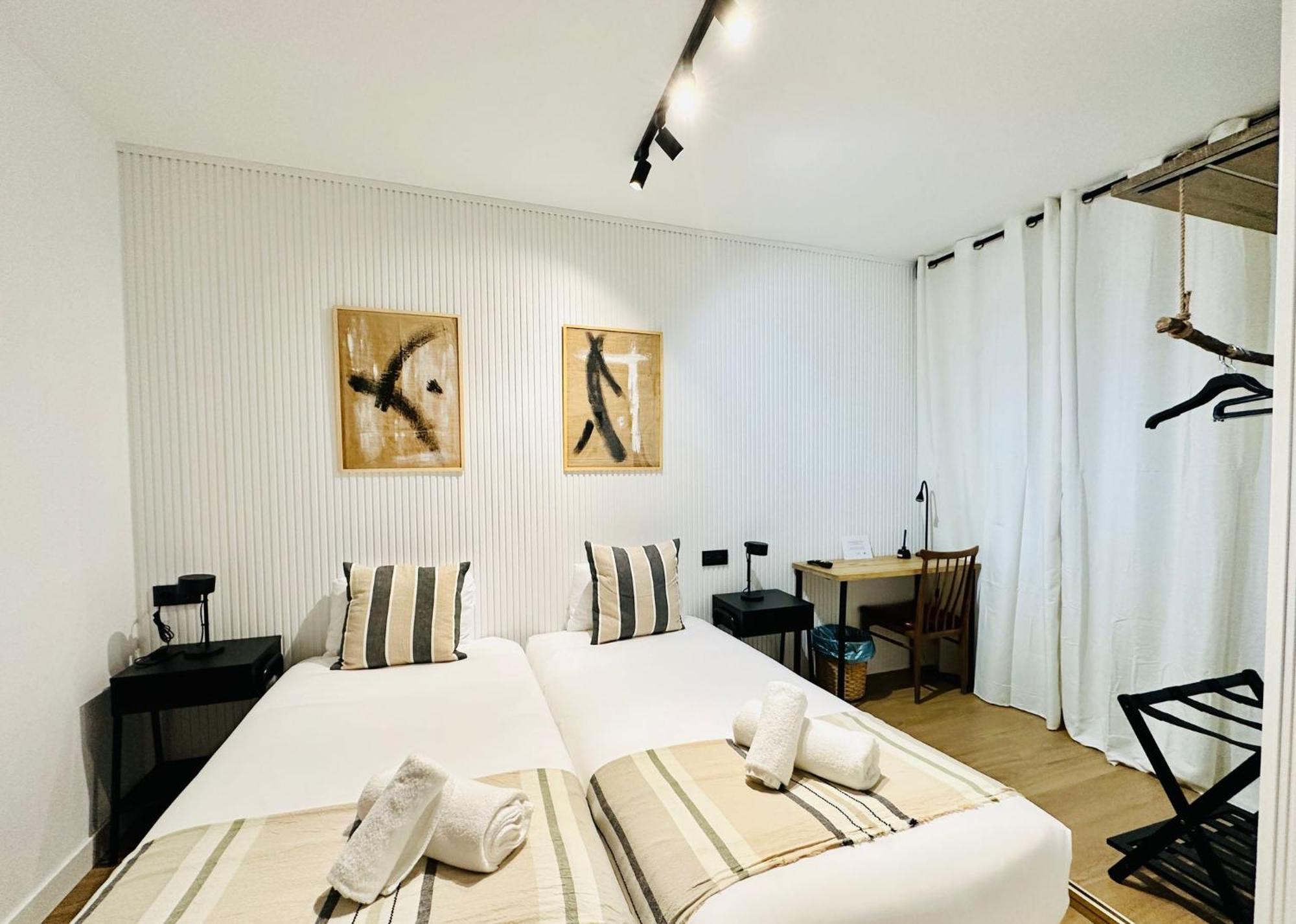 Autentic Boutique Moncloa Madrid Esterno foto